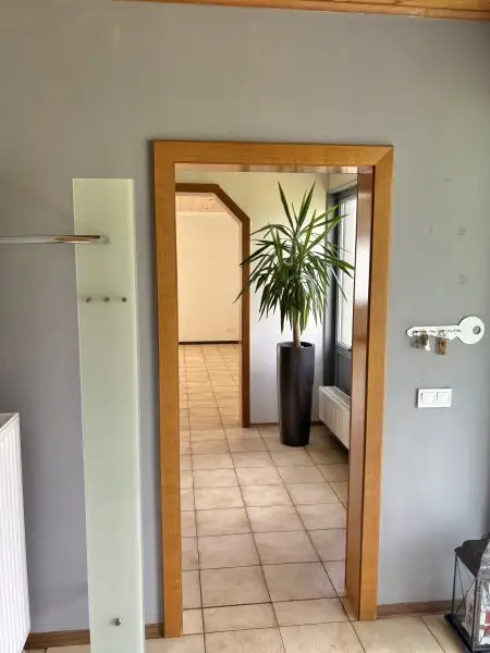 ** FAMILYS BEST **   Reinersdorf !! Bungalow mit ca. 122 m2 Wfl. in ruhiger, idyllischer Ortsrandlage mit ca. 1.200 m2 Eigengrund !!