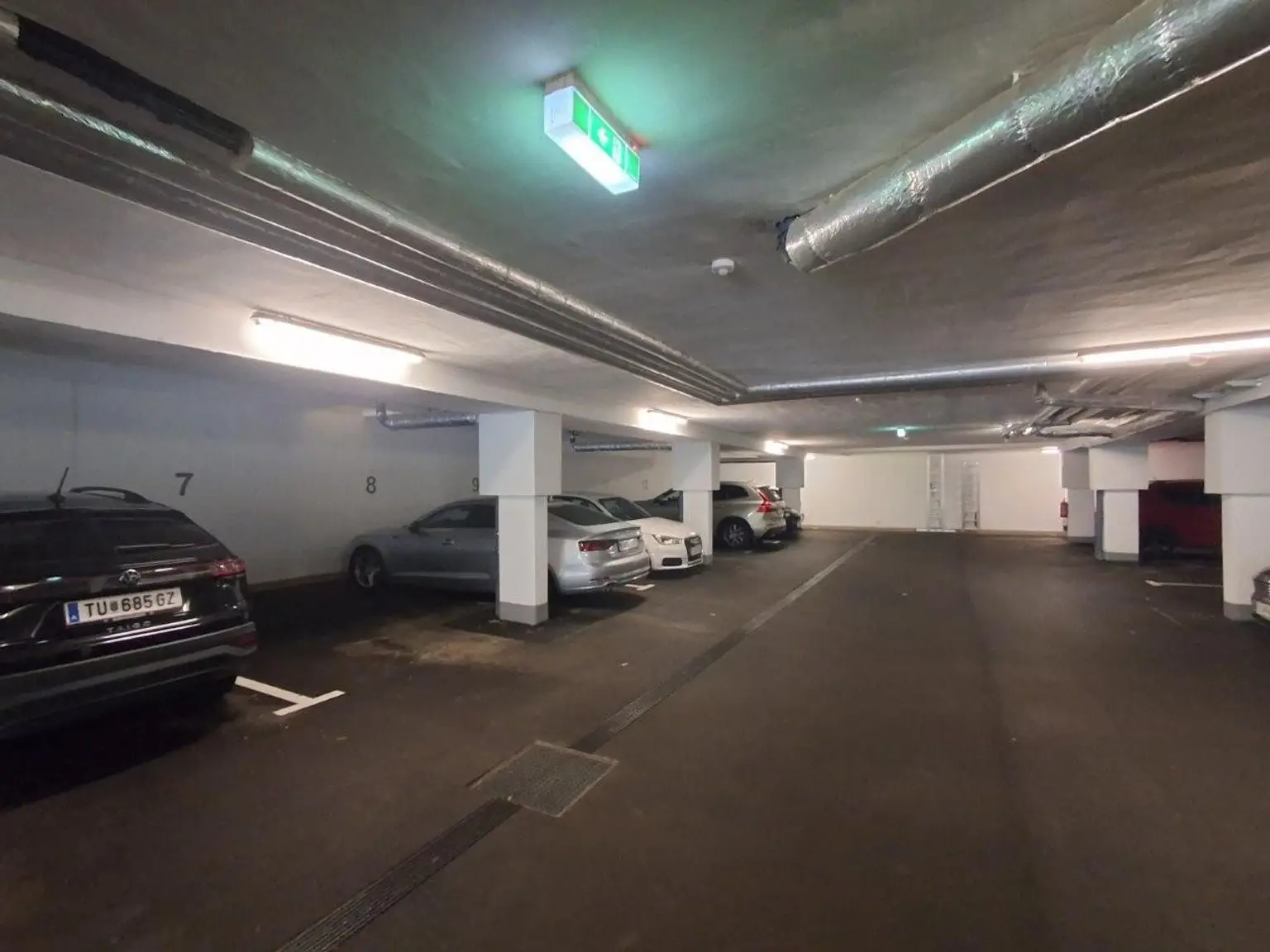 "Waldblick - Single-Balkonwohnung am Riederberg mit Parkplatz"