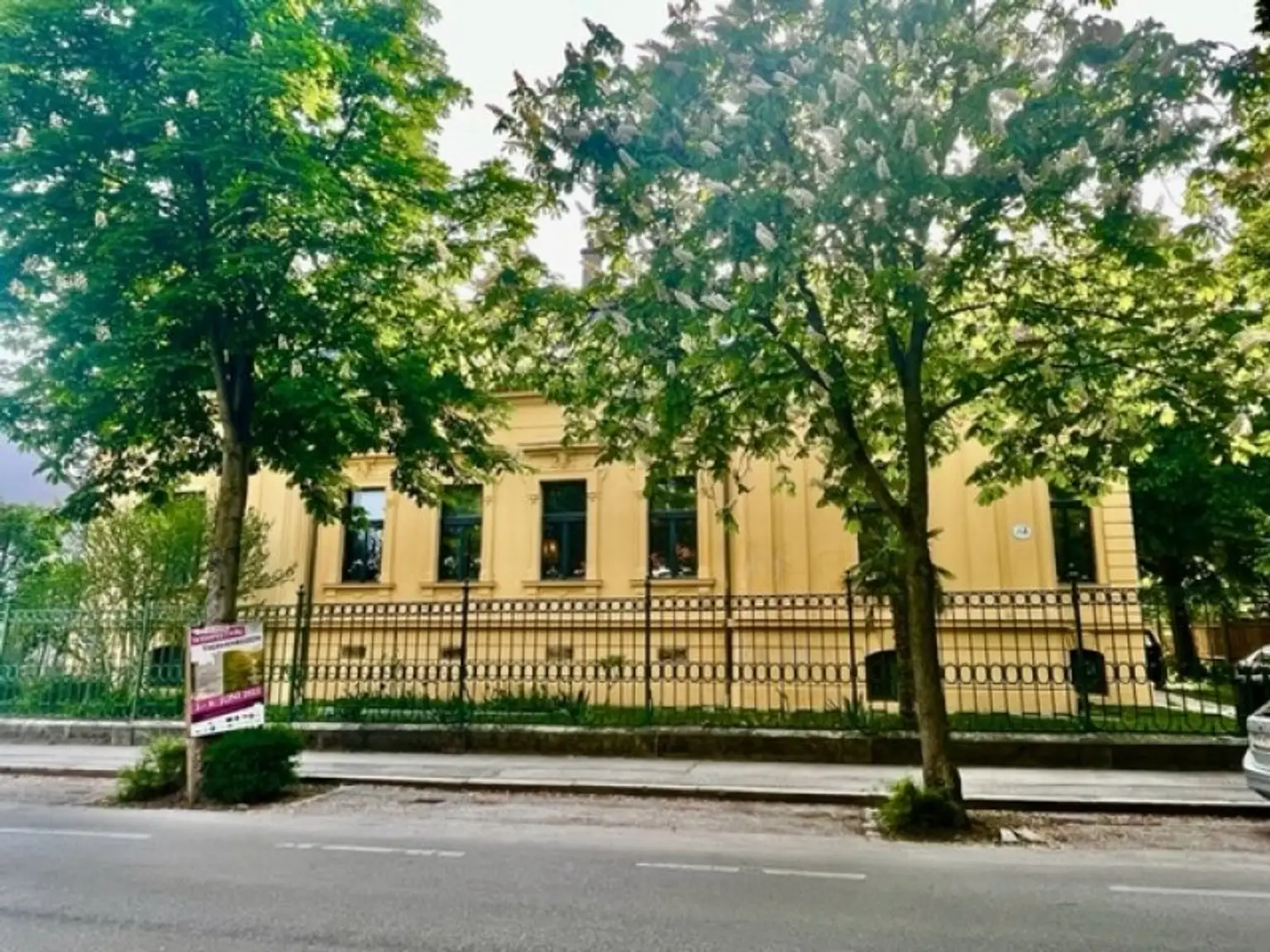 Majestätische VILLA mit 2 separaten WOHNEINHEITEN, Zusatz-Gebäude-ANLEGERWOHNUNG und herrlichen GARTEN-Grünruhe-OASE - absolutes Unikat - BADEN!