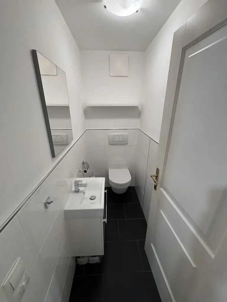 Exklusive Dachgeschosswohnung, großzügige Loggia und flexibler Ausbaufläche in bester Lage von Spittal an der Drau – Komfortables Wohnen mit moderner Ausstattung!