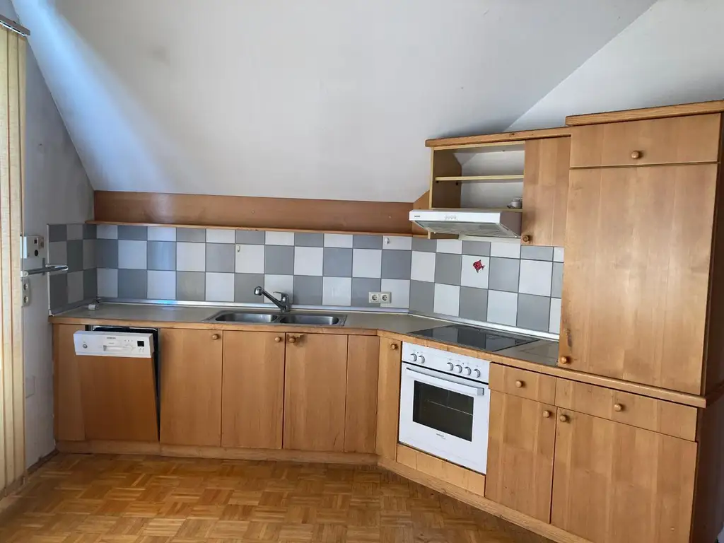 Galeriewohnung mit Balkon Bezirk Jakomini
