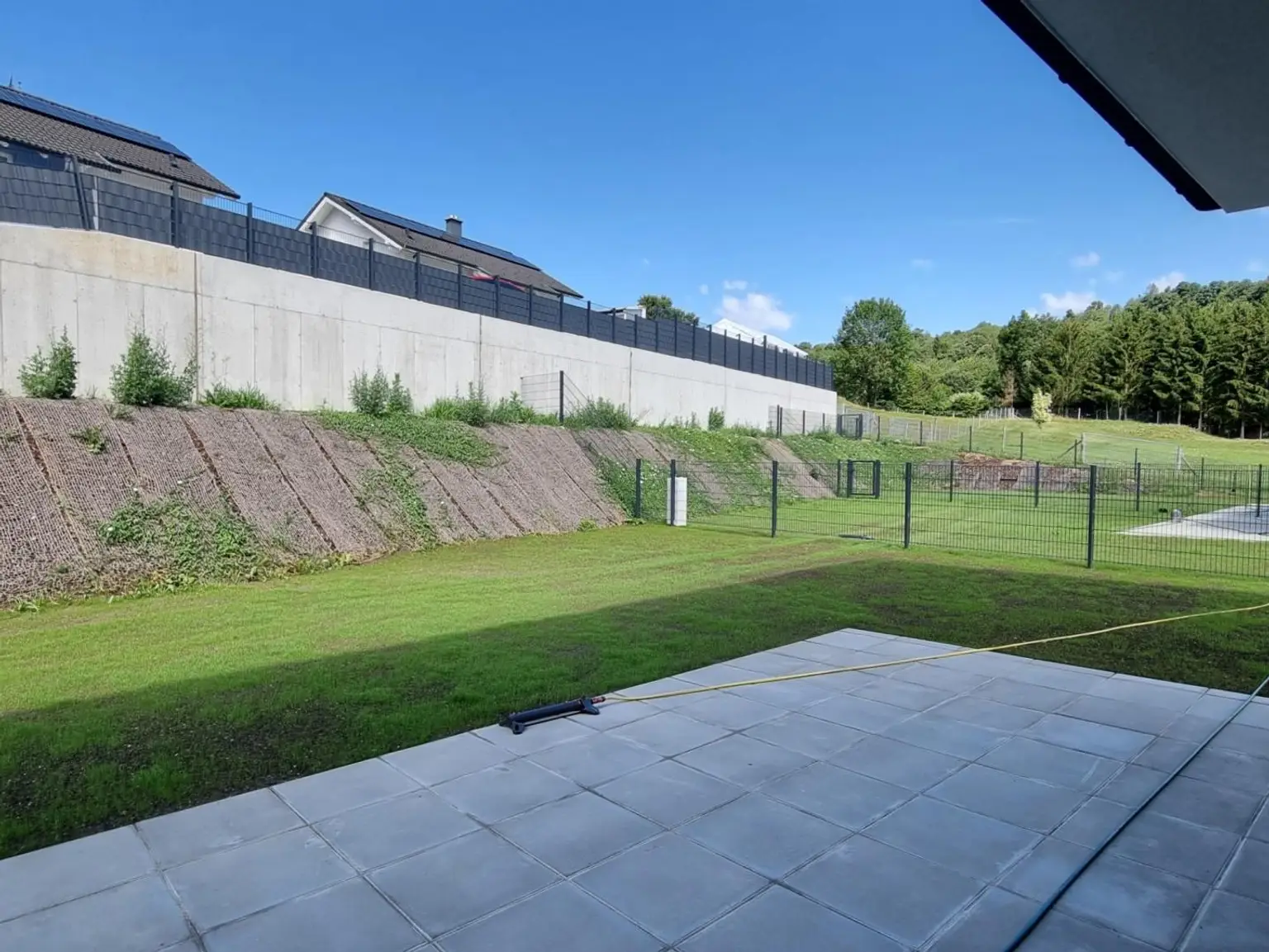 GARTENWOHNUNG - ERSTBEZUG IN SONNIGER RUHELAGE