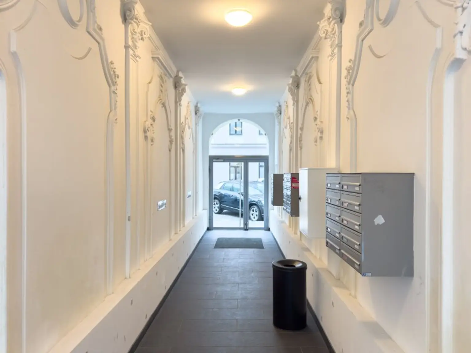 MODERNER ALTBAU - 3 Zimmer - 3. Liftstock