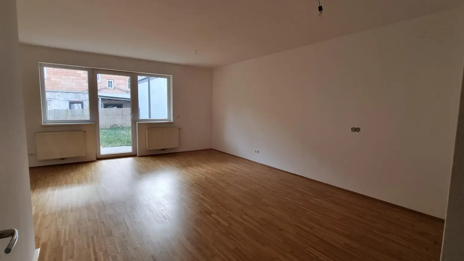 Wohnbereich Ausgang Garten