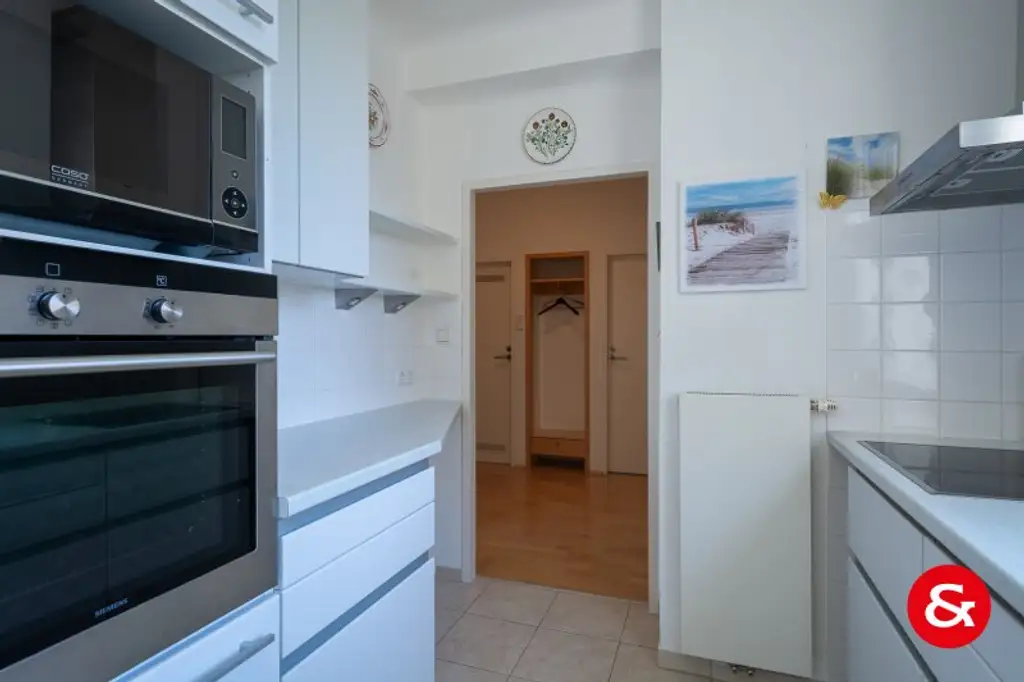 DREIZIMMERWOHNUNG IN RUHELAGE  UND TOLLEM GRÜNBLICK!