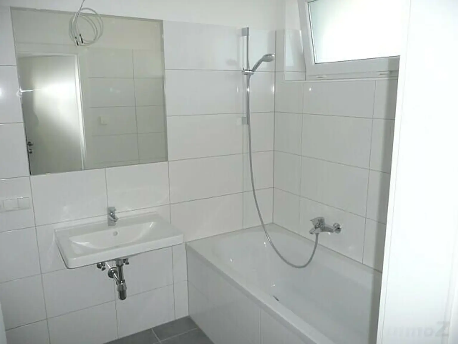 Provisionsfreie 2-Zimmer-Neubauwohnung mit großem Balkon und Tiefgarage in UNI/LKH-Lage !