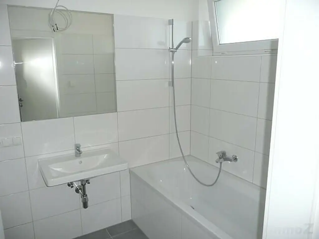 Provisionsfreie 2-Zimmer-Neubauwohnung mit großem Balkon und Tiefgarage in UNI/LKH-Lage !