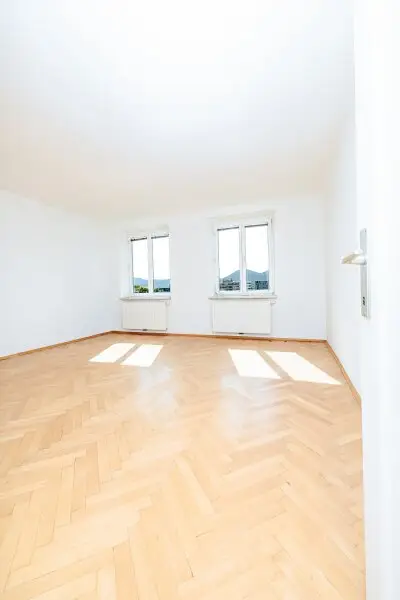 *WOW* I 3. ETAGE MIT AUFZUG I DUSCHE & KOMFORT I BAHNHOFNAH I HAUSTIERE ERLAUBT I MODERNER STYLE I TOP AUFTEILUNG I PROJEKT WOHNEN