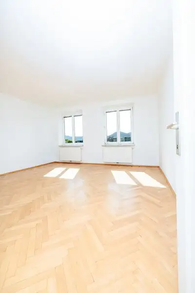 *WOW* I 3. ETAGE MIT AUFZUG I DUSCHE & KOMFORT I BAHNHOFNAH I HAUSTIERE ERLAUBT I MODERNER STYLE I TOP AUFTEILUNG I PROJEKT WOHNEN