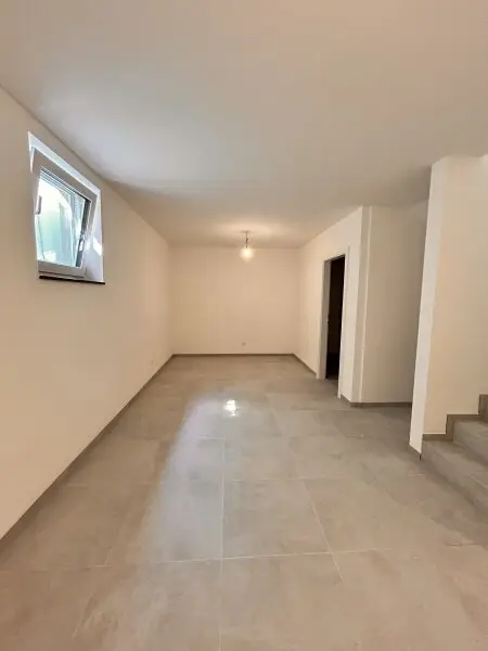 Neubau-Eckreihenhaus mit sonniger Dachterrasse, Garten und Wohnkeller - Verbringen Sie Weihnachten in Ihrem Traumhaus