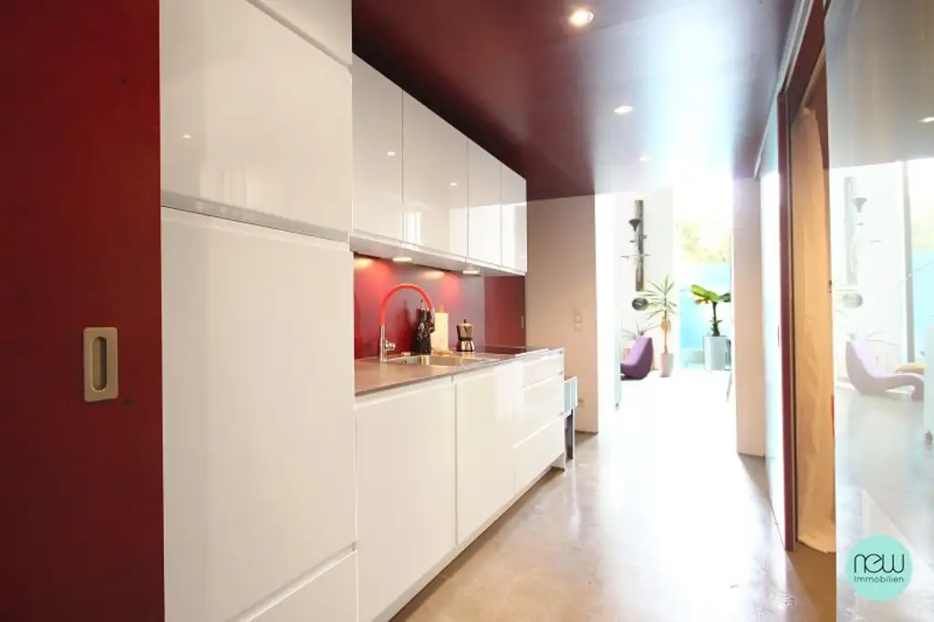 SEHR ATTRAKTIVES ATELIER  / BÜRO-LOFT