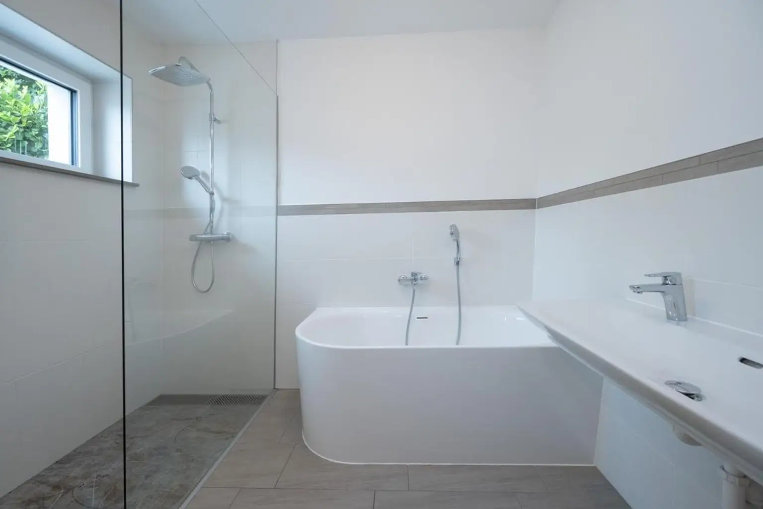 Exklusives Wohnen über drei Etagen mit traumhafter Dachterrasse und PANORAMABLICK im Zentrum von Sierning!