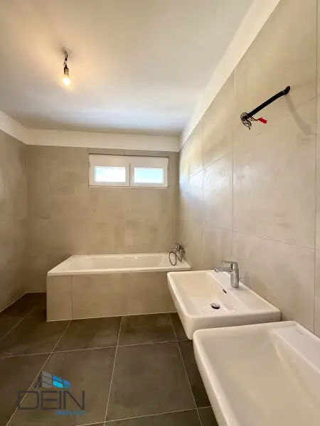 NEU! TRAUMHAFTE 5 ZIMMER DOPPELHAUSHÄLFTEN MIT EIGENGÄRTEN IN MARKGRAFNEUSIEDL!