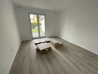 Schlafzimmer mit Zugang zur Terrasse