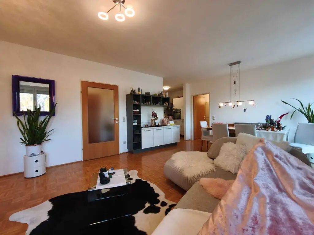 Attraktive 3-Zimmer-Wohnung in Seeboden am Millstättersee – zentrale Lage & überdachter Balkon