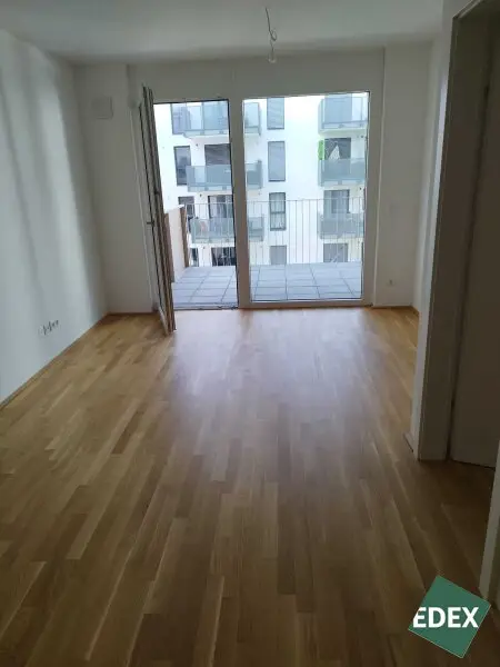 Moderne 2-Zimmer-Wohnung mit Balkon nahe U1 Rennbahnweg ab November