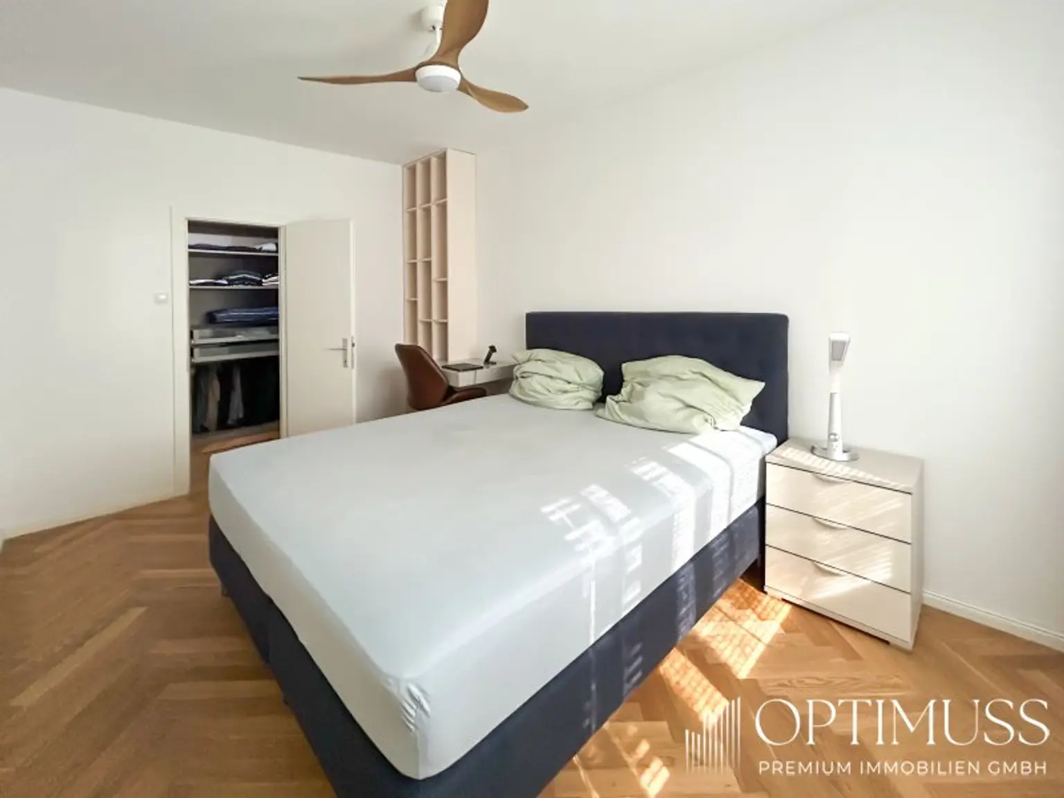 Lichtdurchflutete 2,5 Zimmer Wohnung in Topp Lage mit grosser Loggia und Grünblick auf Donaukanal!