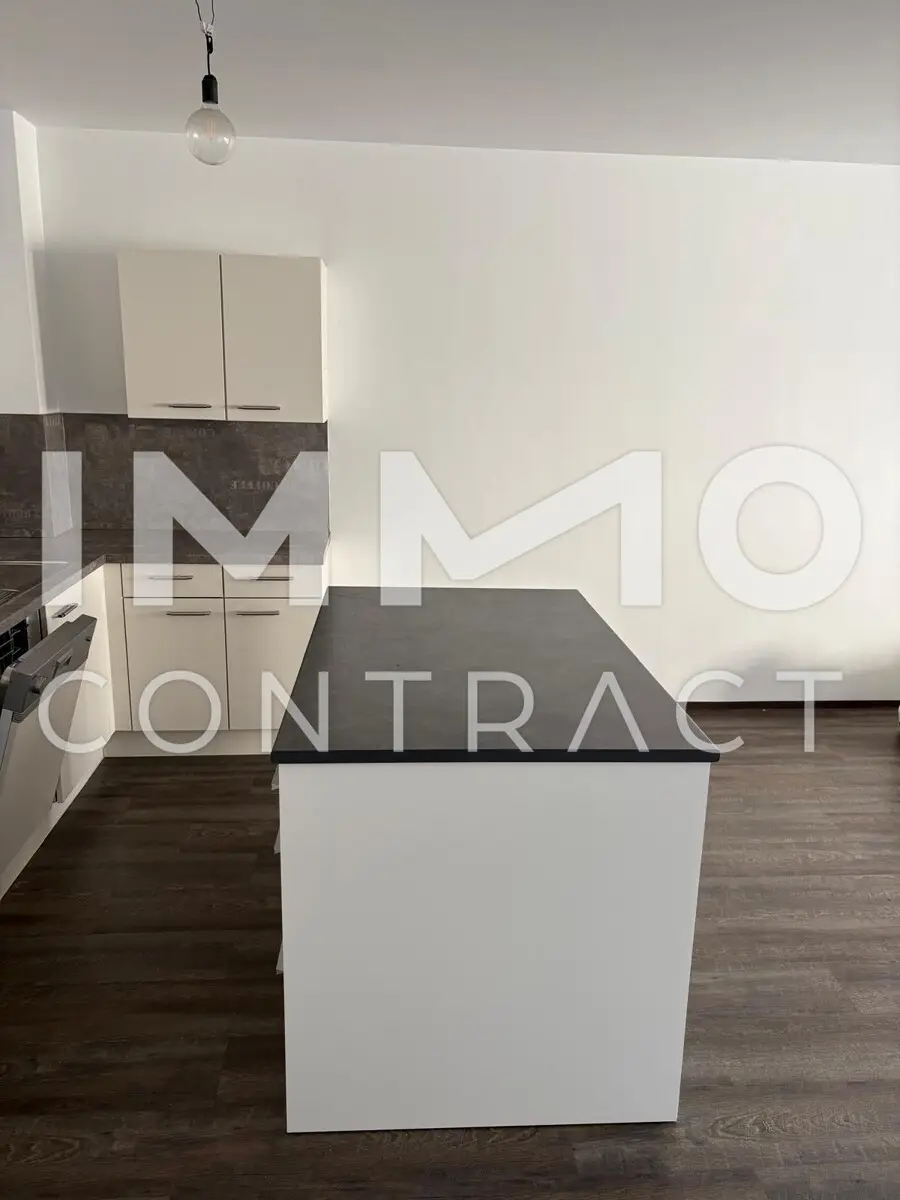 Moderne 3-Zi Wohnung in der Raimundstraße mit hofseitigem Balkon