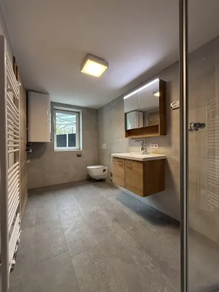 TOP W1: 2,5-Zimmer-Wohnung im Untergeschoss