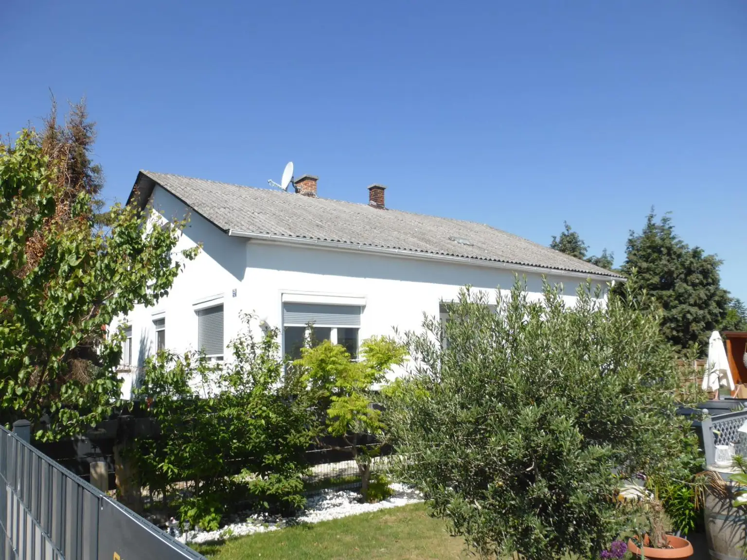 Haus Straßenansicht