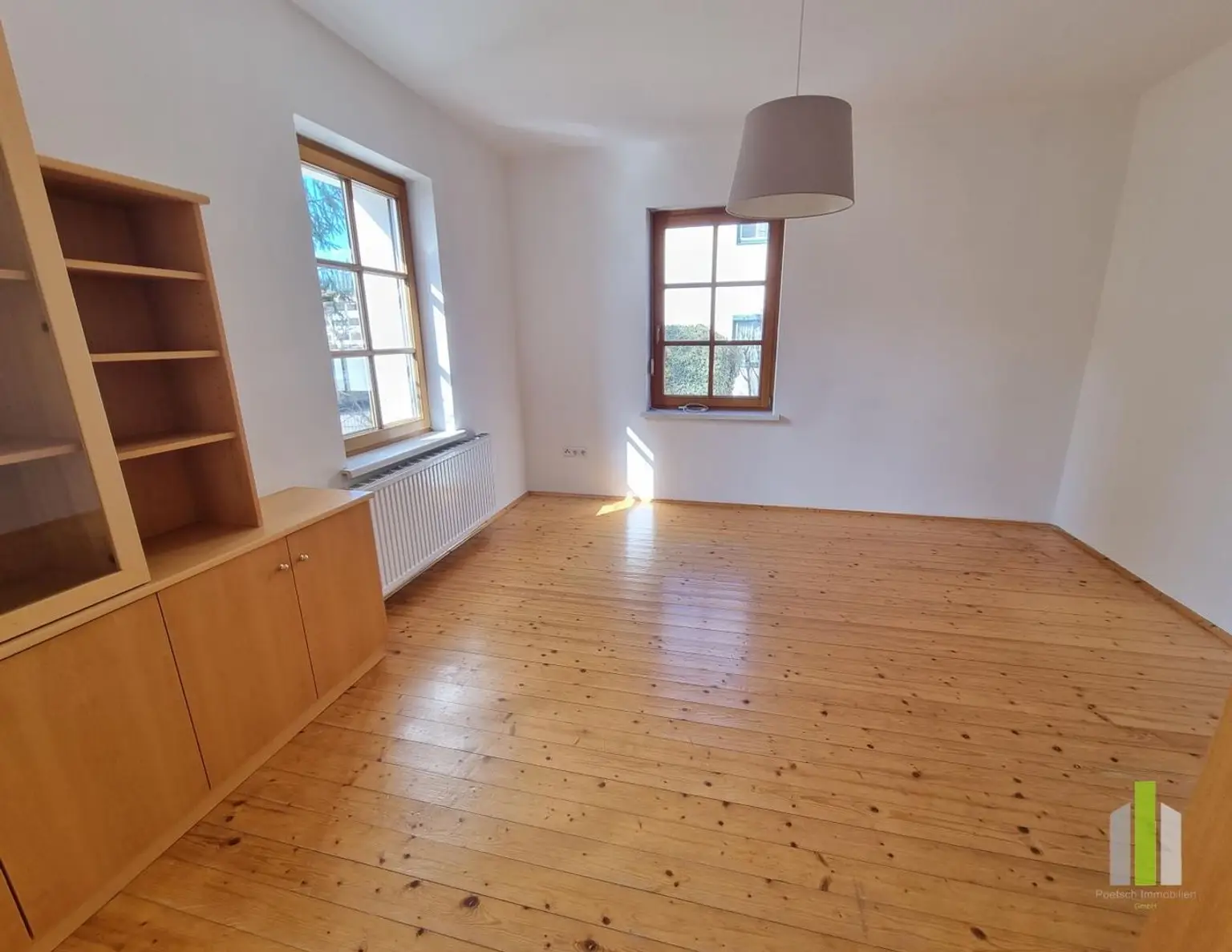 Helle 2-Zimmer-Terrassen-Wohnung mit allg. Garten!