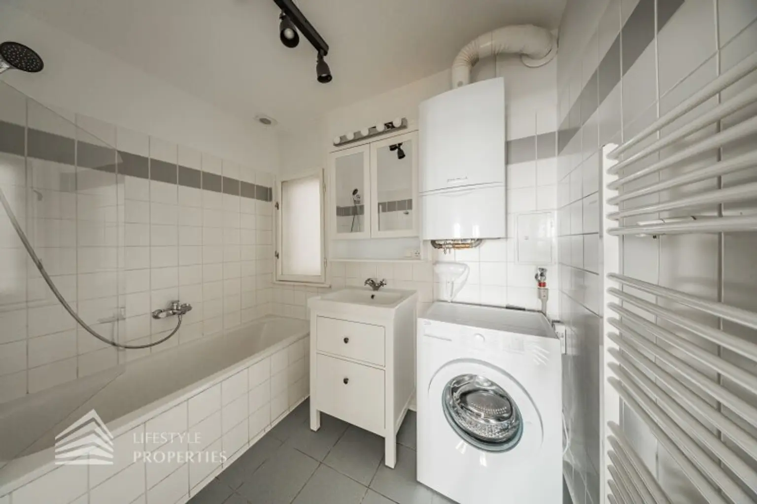 Helle 3-Zimmer Wohnung, Nähe Meiselmarkt