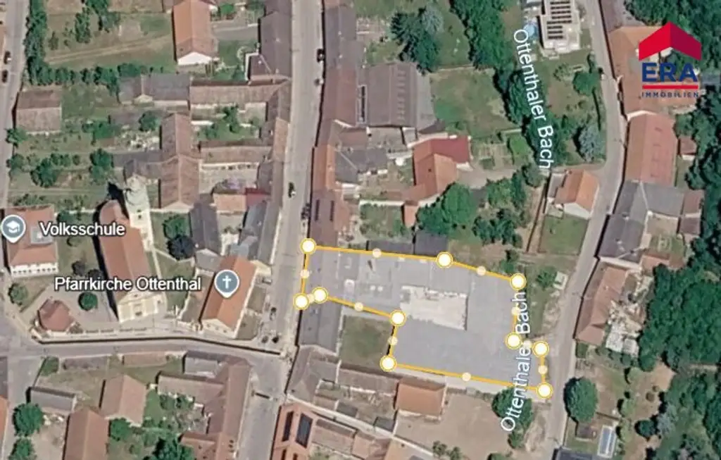 NEU: Wohnen, Arbeiten und Lagern - Zwei separate Wohneinheiten & ca. 1.600m² Nutzfläche in Ottenthal