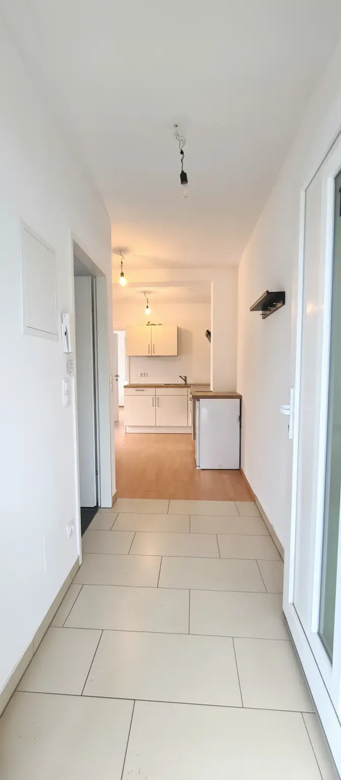 Charmante 2-Zimmer Mini-Wohnung mit Loggia & Terrasse