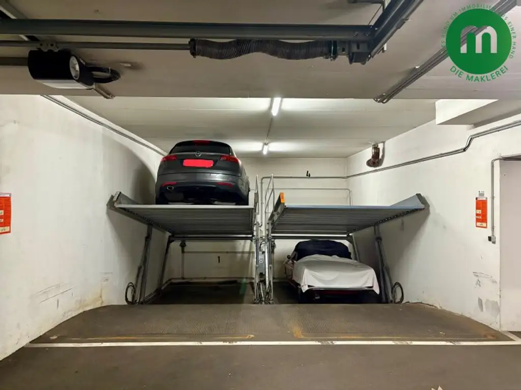 4 Stk Garagenplätze (Stapelparksystem)