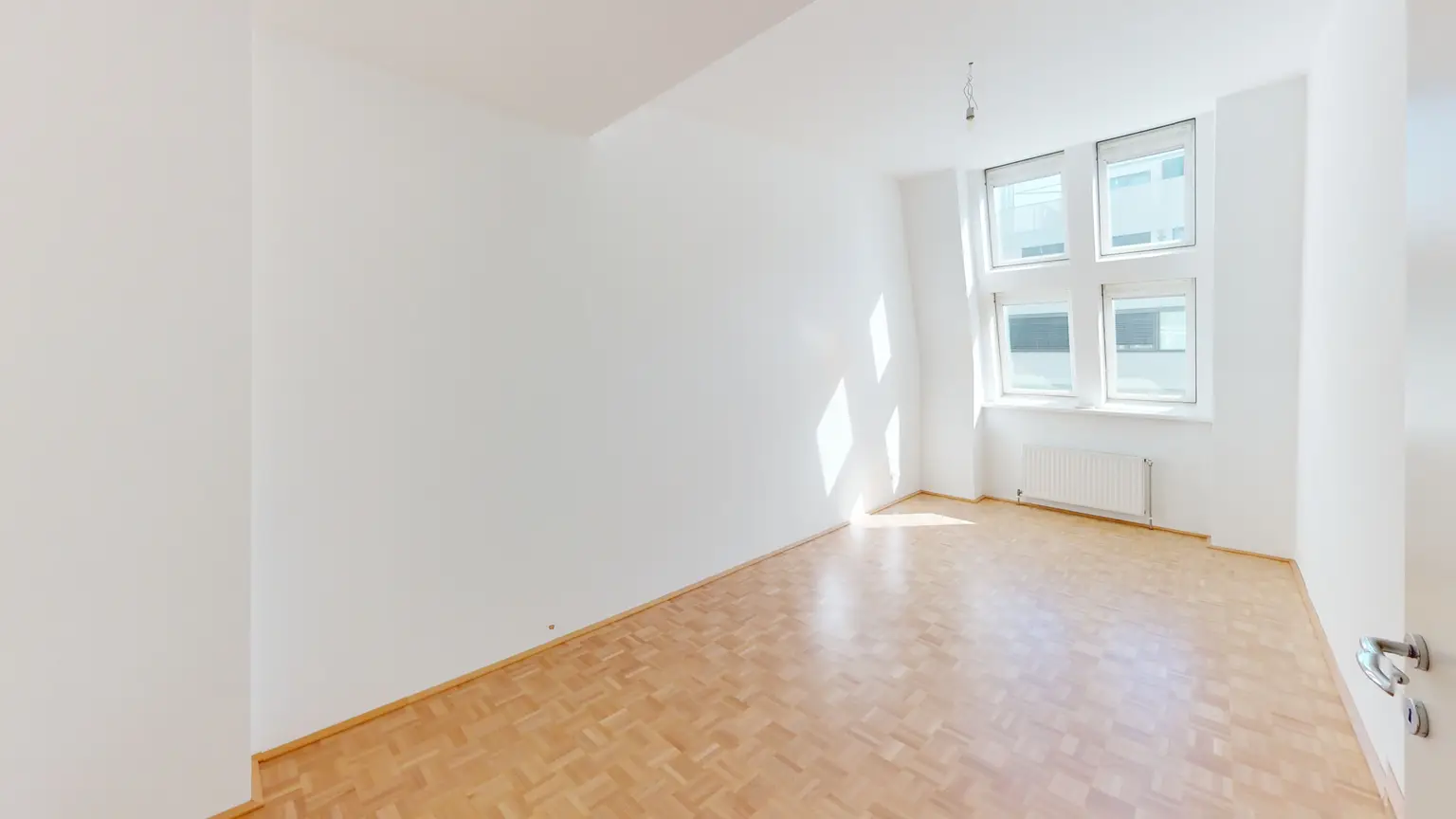 3-Zimmer-Wohnung mit privater Dachterrasse, Klimaanlage und Ruhelage