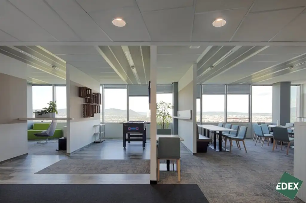 Hochwertige Flächen im Saturn Tower