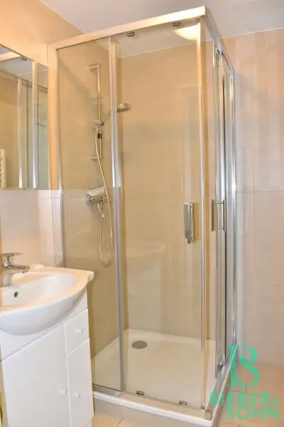 Hochwertige 4-Zimmer-Wohnung mit XL-Balkon, top Infrastruktur und Extras