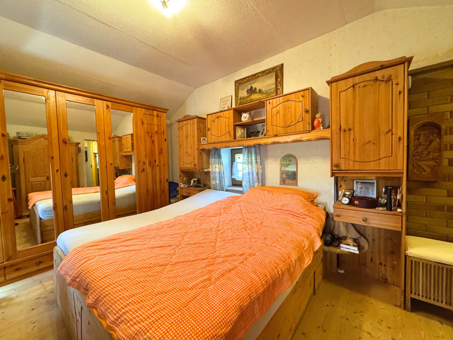Idyllisches Einfamilienhaus im Grünland