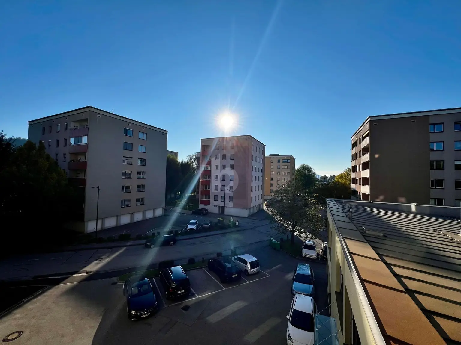 PRAKTISCH MIT BALKON IN BELIEBTER LAGE