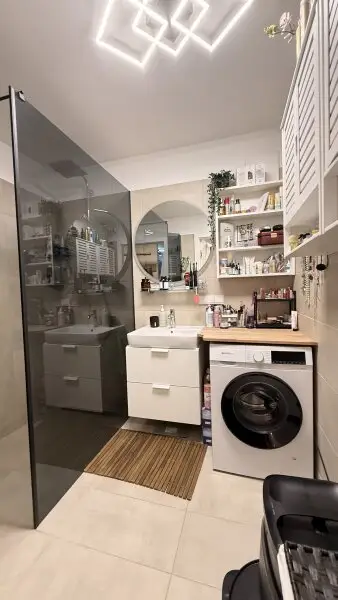 Neuwertige 2-Zimmer-Wohnung mit südöstl. Balkon und opt. Garagenstellplatz!