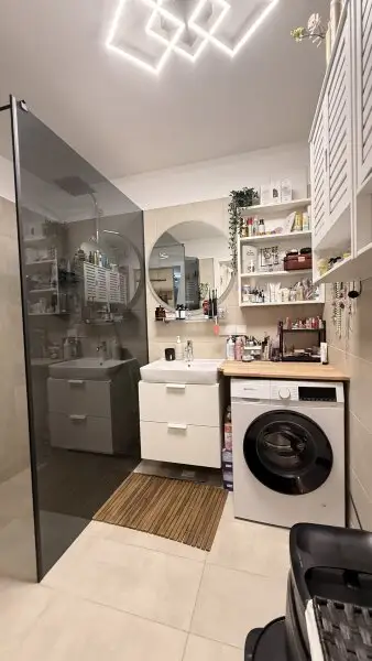 Neuwertige 2-Zimmer-Wohnung mit südöstl. Balkon und opt. Garagenstellplatz!