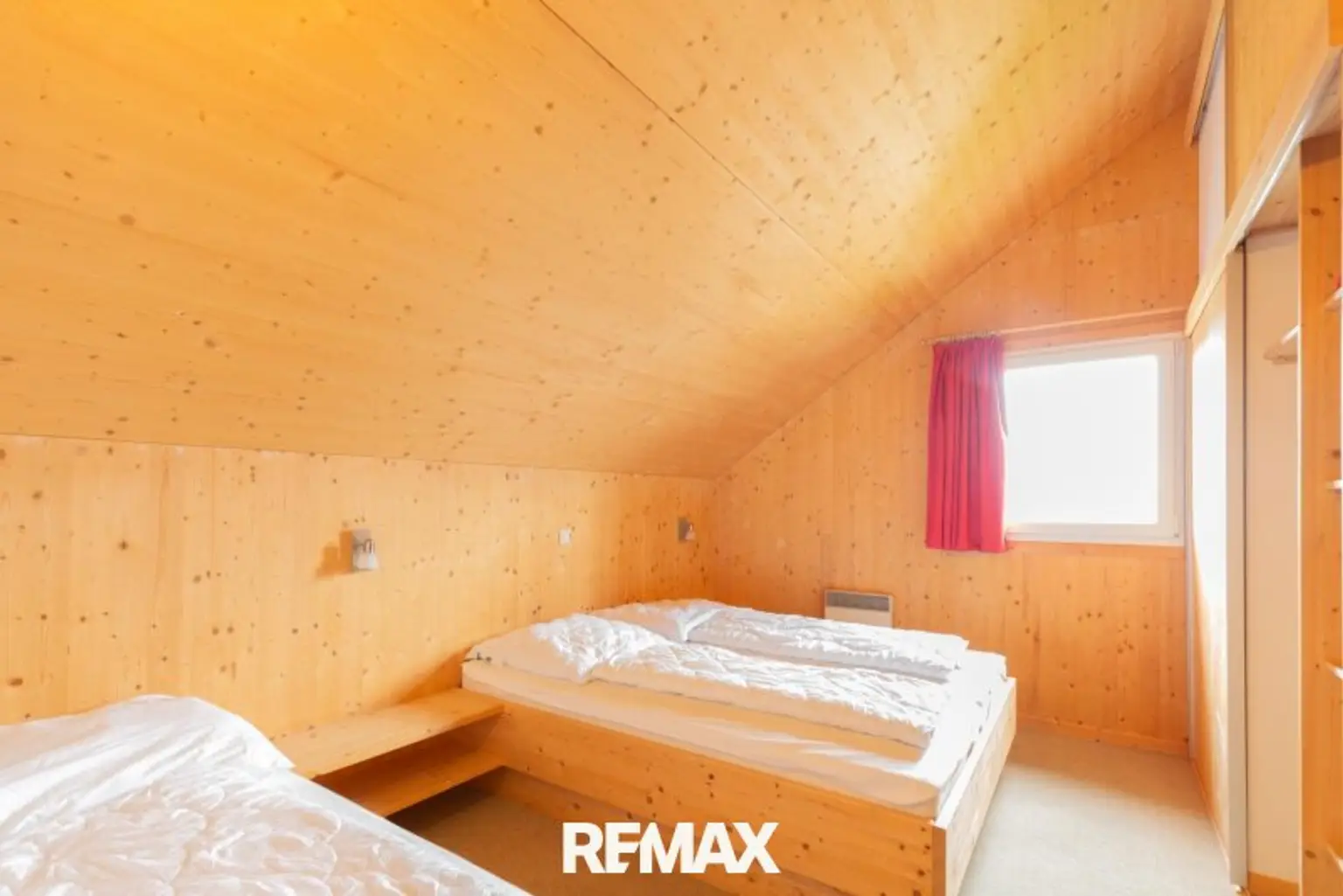 Schlafzimmer 2