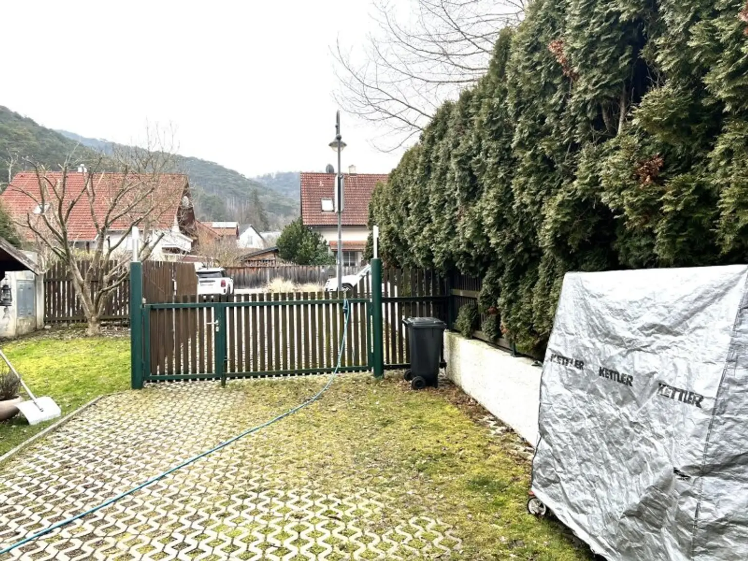 (!) Familienhit mit Charme - gut geschnittene Doppelhaushälfte mit Garten & Pool in Gaaden (!)