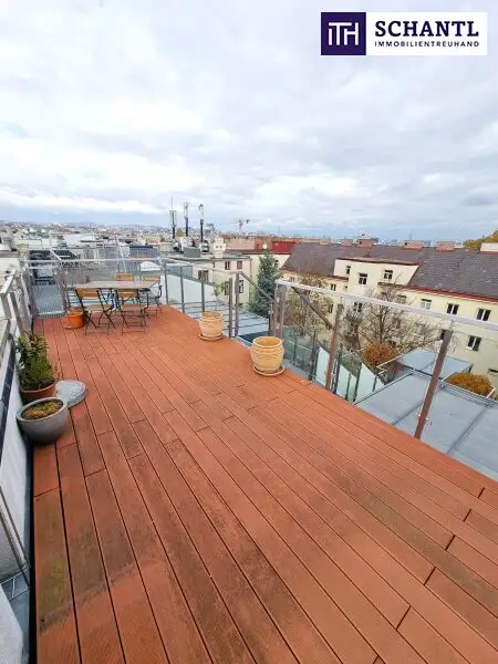 WOW! Lichtdurchflutete Traumwohnung mit hofseitiger Terrasse! Neues Lebensgefühl im Dachgeschoss mit perfekter Raumaufteilung + Kamin + Ideale öffentliche Anbindung! Jetzt zugreifen!