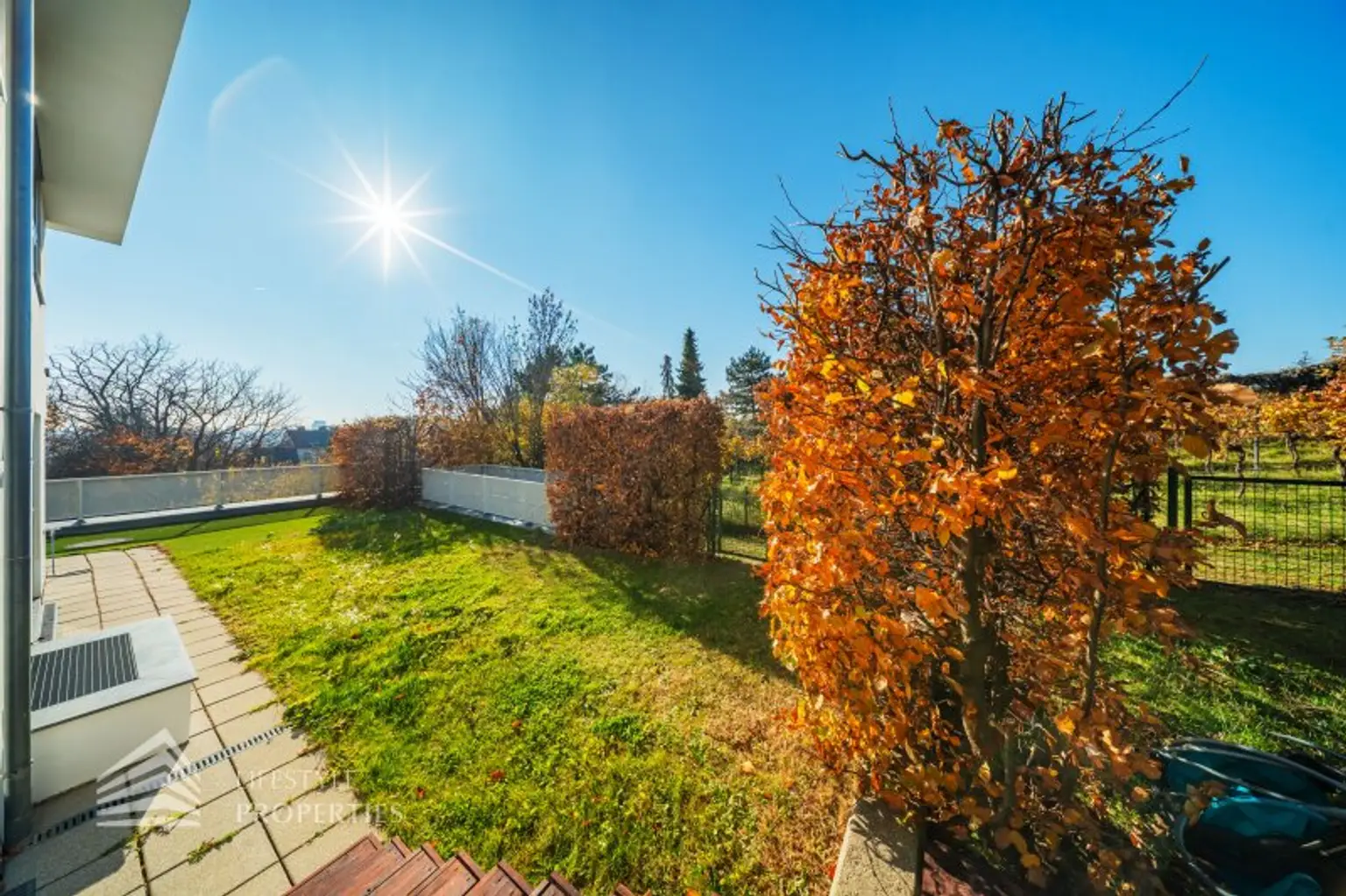 Wunderschöne 4 - Zimmer Wohnung mit Terrasse und Garten