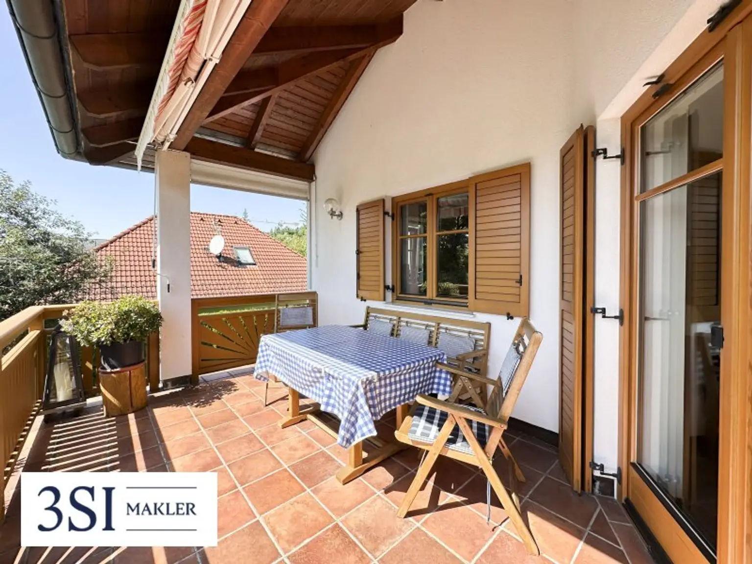 Traumhaftes Wohnen: Bungalow mit Pool & zusätzlichem Grundstück