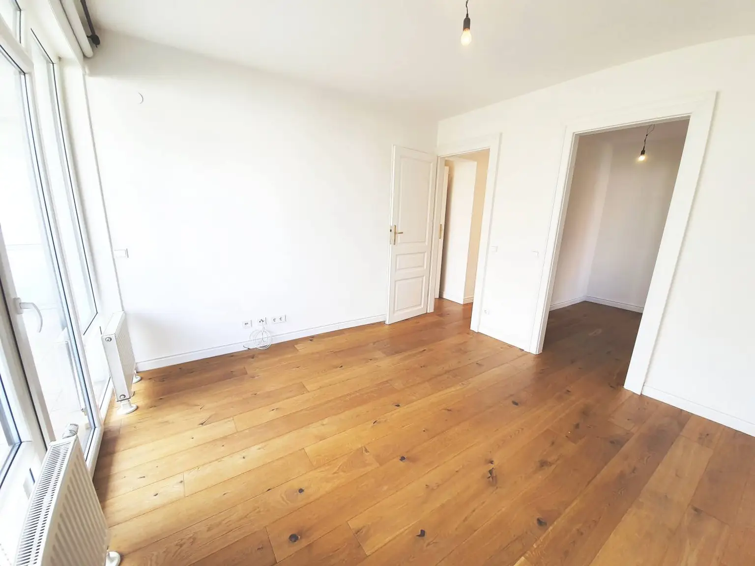 Moderne 3-Zimmer-Wohnung mit 2 Balkonen und hochwertiger Ausstattung in Glanzing