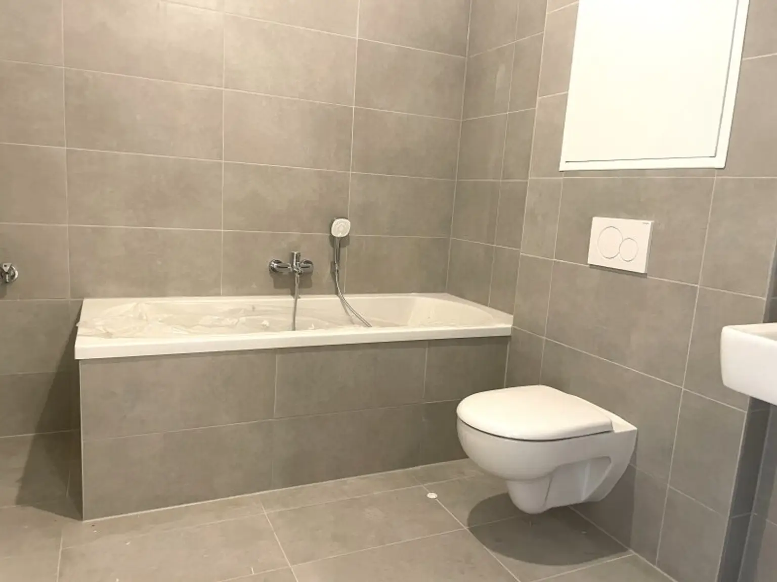 Tolle 2-Zimmer Wohnung umgeben von Grün in begehrter Lage - THEOS Willkommen im Park - ab 01.02.2026