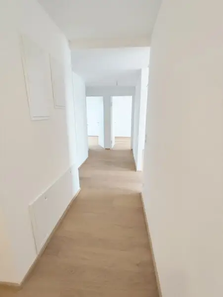 Modern wohnen in Meidling! DG-4-Zimmer-Erstbezug mit Terrasse - Top77