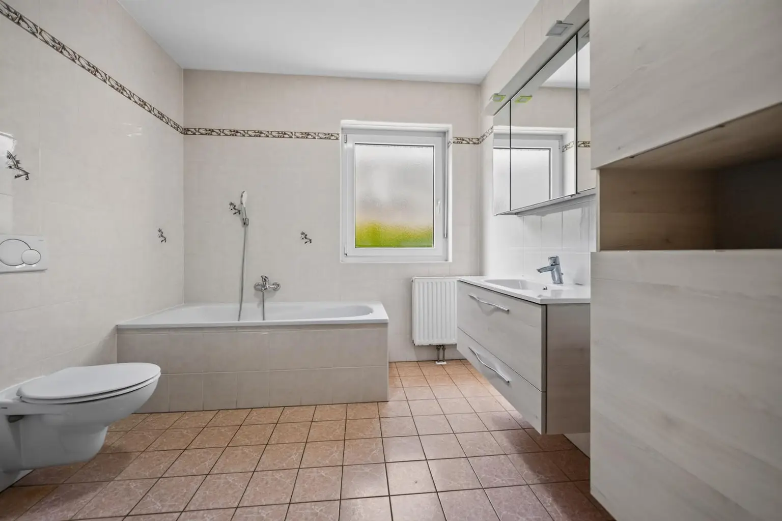 Badezimmer Erdgeschoss