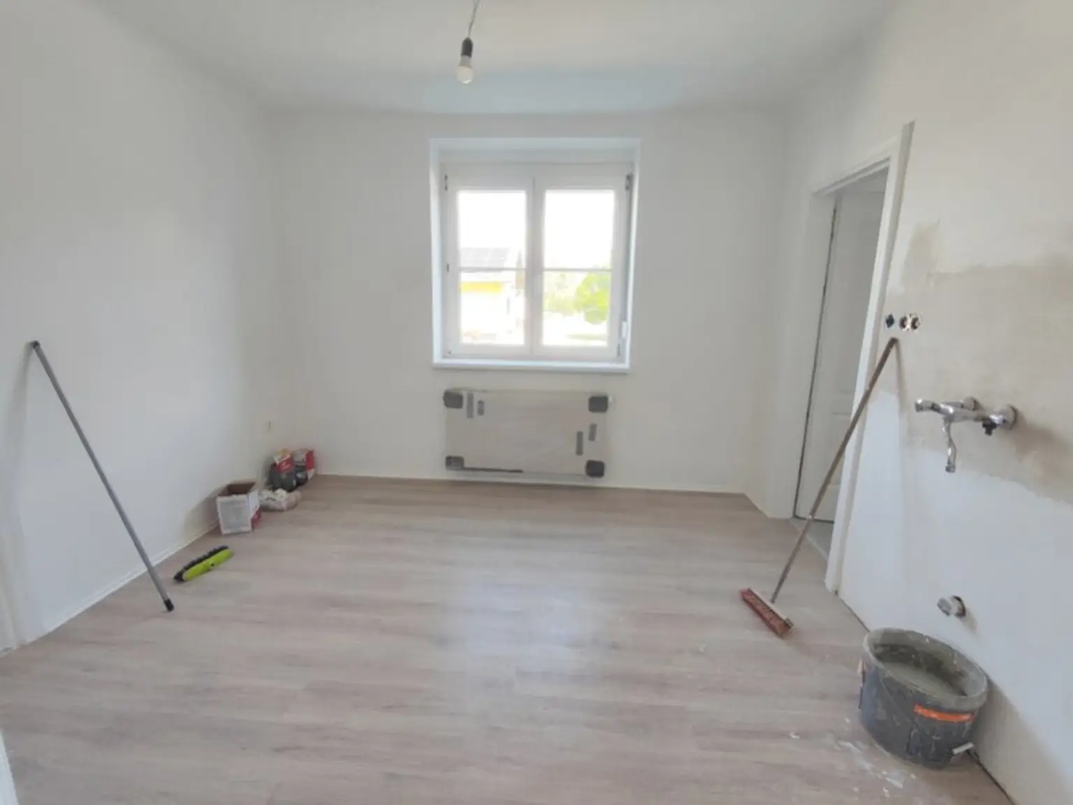 Traumhafte, frisch renovierte Eigentumswohnung mit 2 Balkonen in Siegendorf – Ihr neues Zuhause!