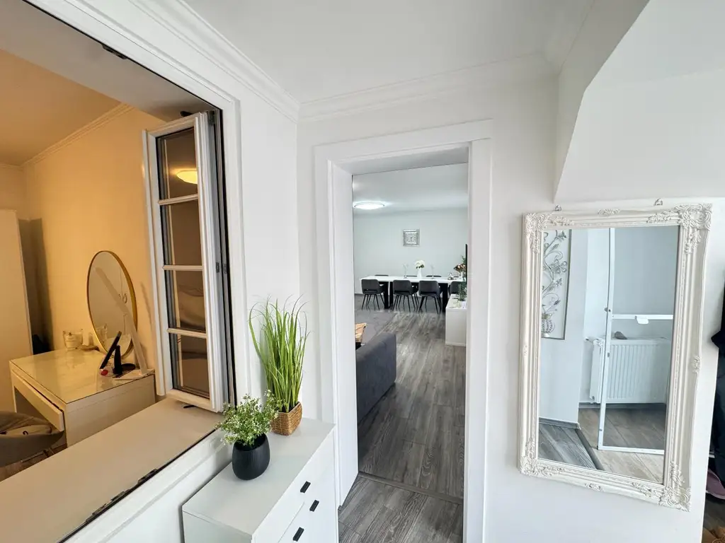 OPEN HOUSE! Charmantes Einfamilienhaus mit Pool