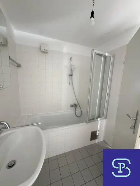 Bad mit Wanne