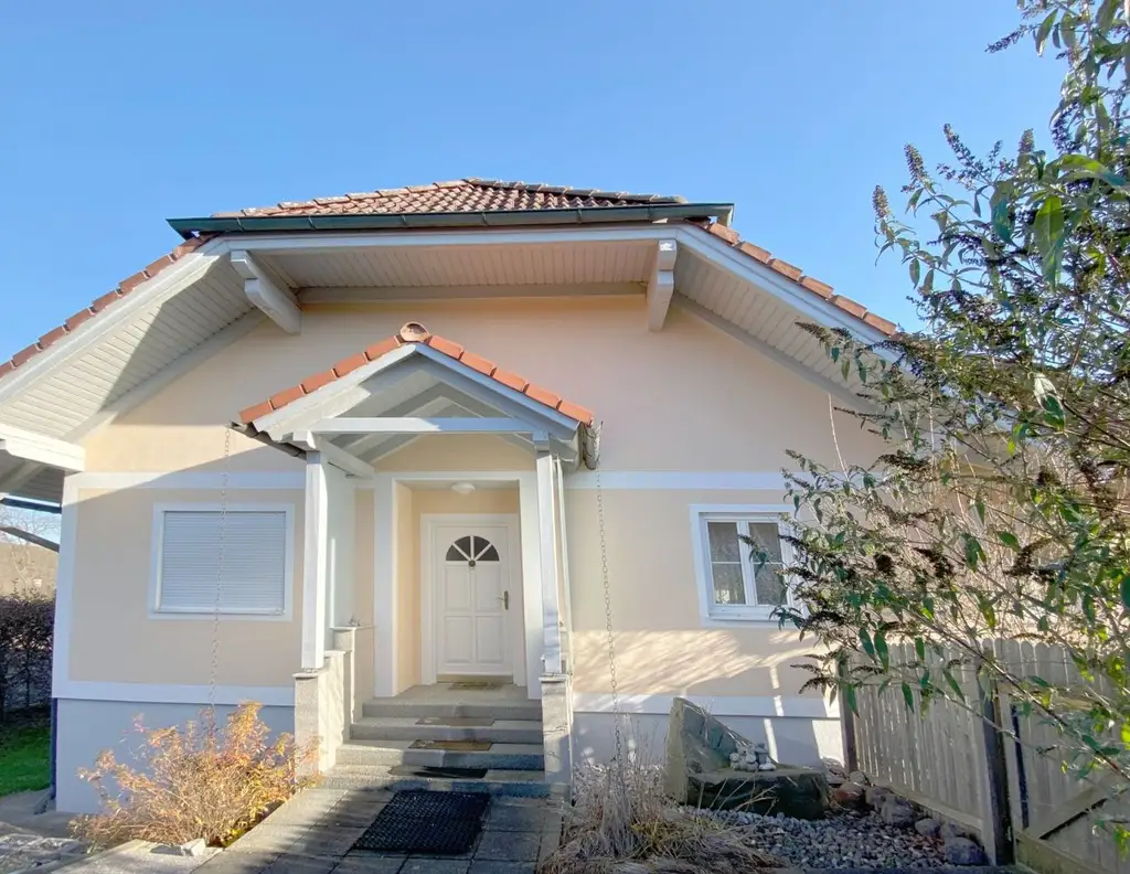 Sehr gepflegter Bungalow in ruhiger Siedlung Nähe Grieskirchen
