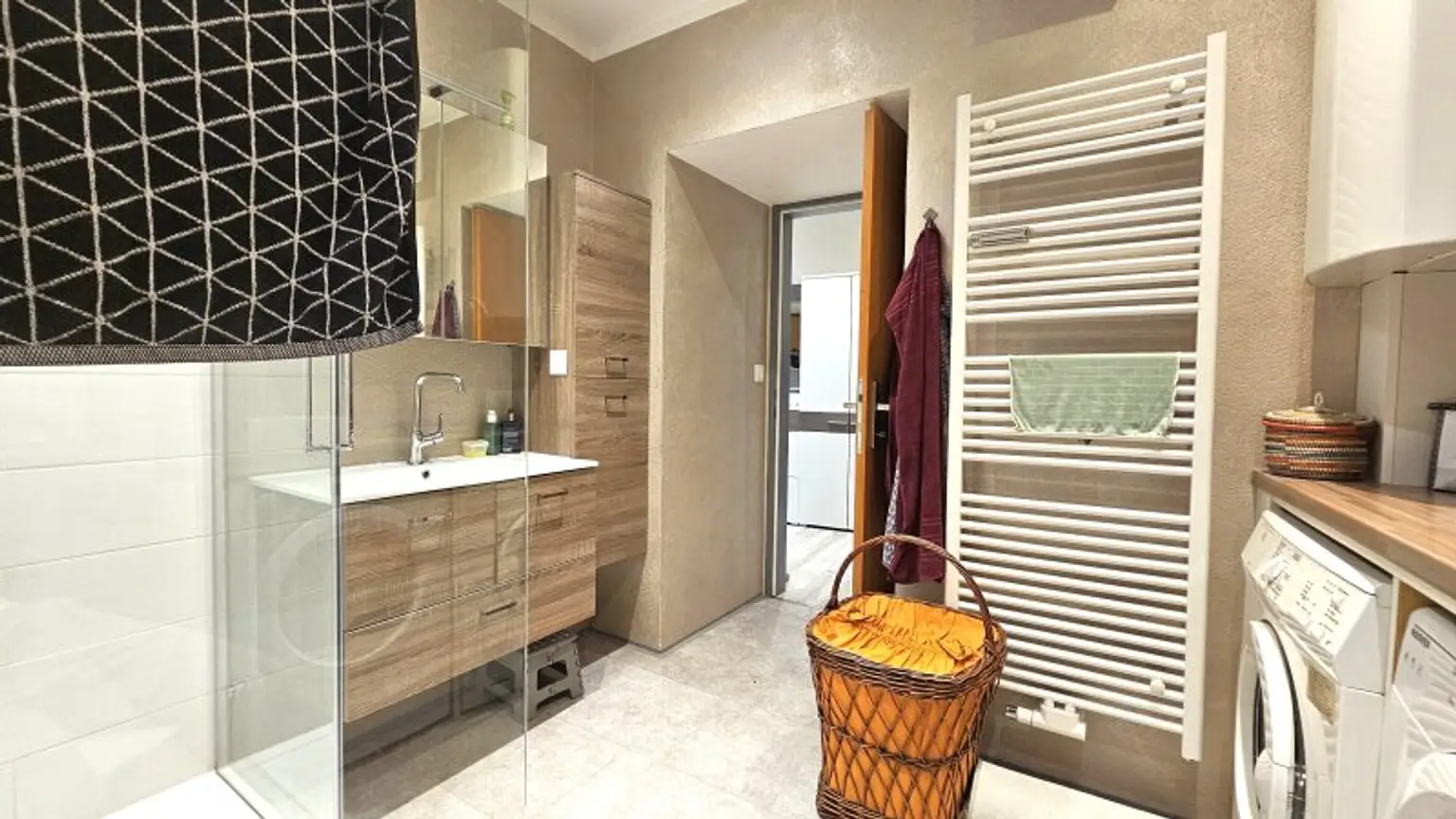 ANLEGER aufgepasst - Moderne 2-Zimmer-Wohnung in Sachsenburg - VERMIETET.